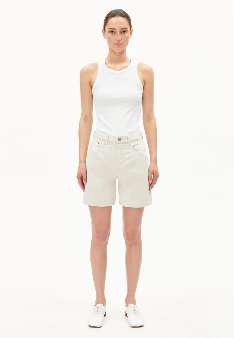 SHEAARI HIGH WAIST JEANS-SHORTS | undyed