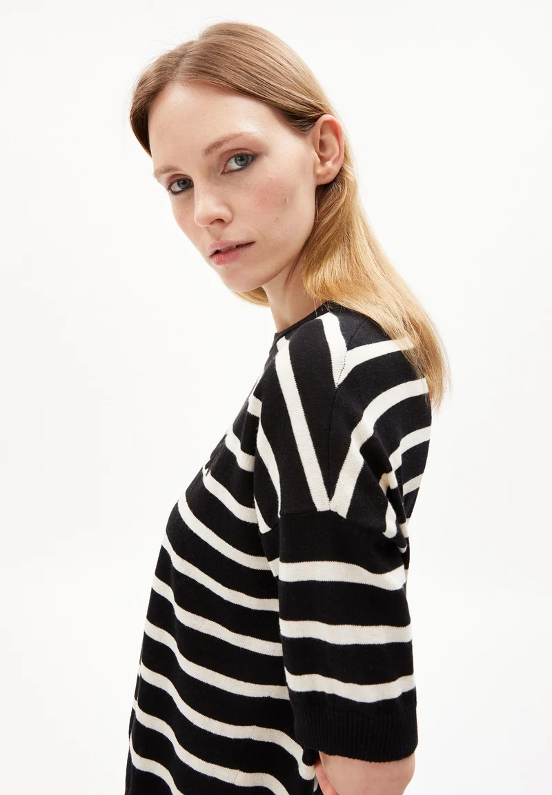 LILLAAS STRIPES | black-off white