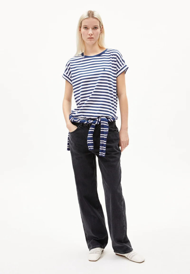 IDAARA GESTREIFTES T-SHIRT | white-lapis blue