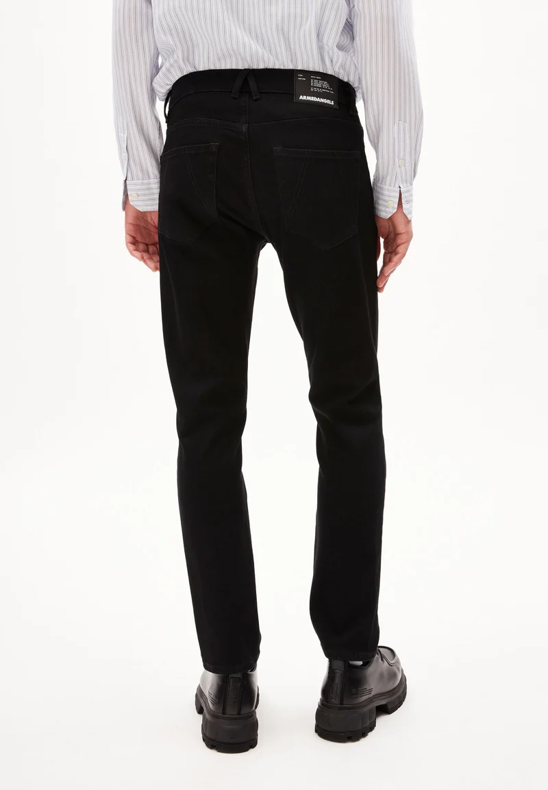 IAAN COMFORT | rinse black