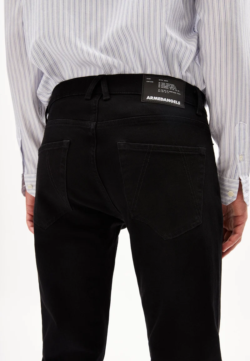 IAAN COMFORT | rinse black