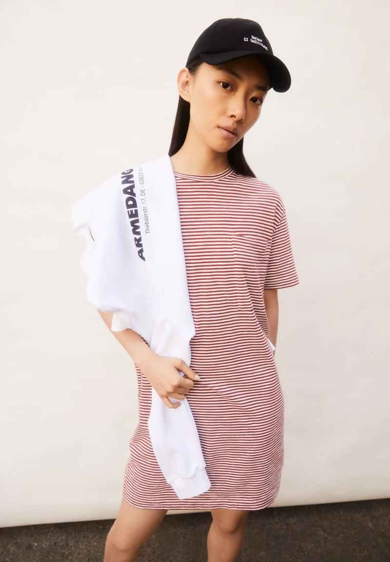 CHAARA LOVELY STRIPES | dark crimson-oatmilk