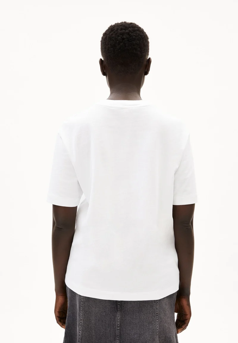 TARJAA WORDMARK | white