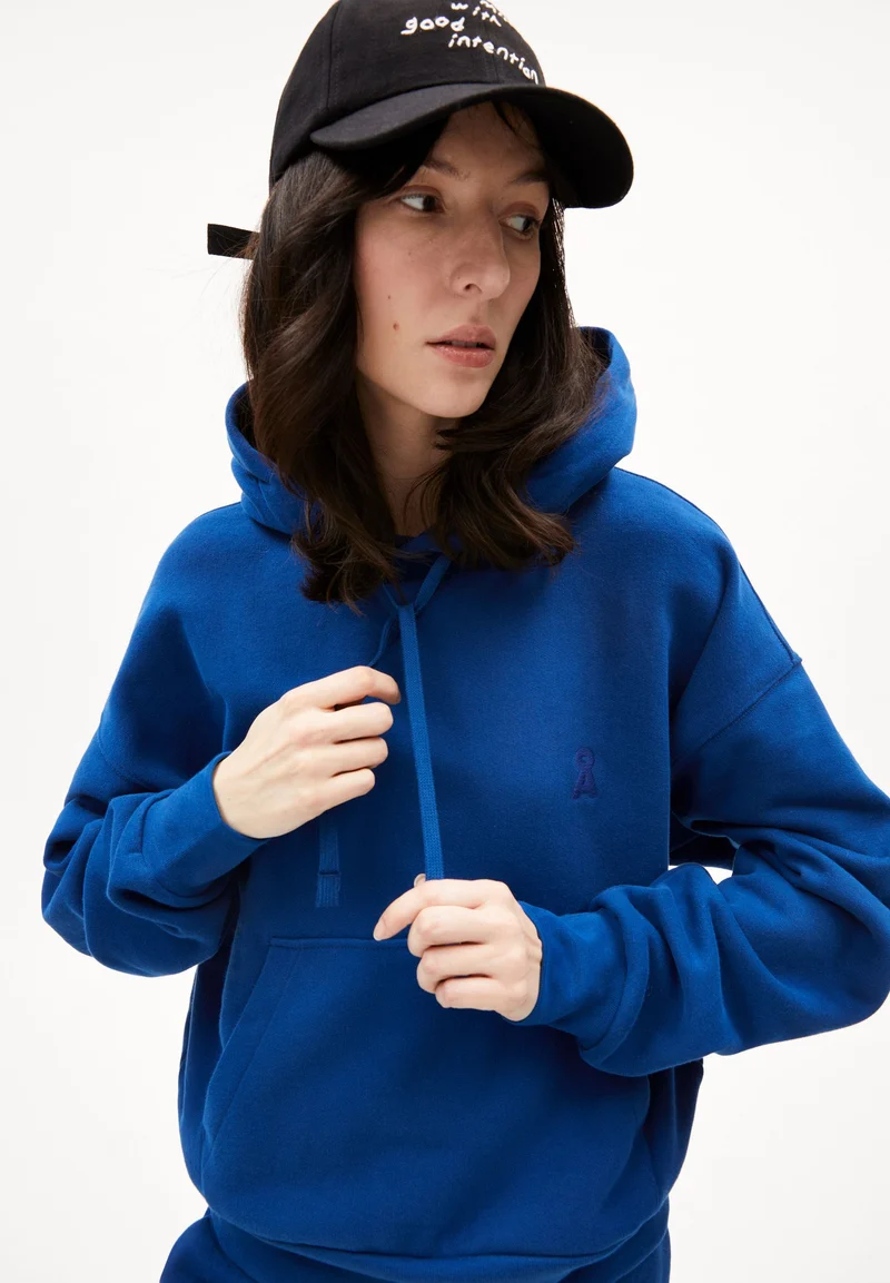 FRANCISARAA | lapis blue