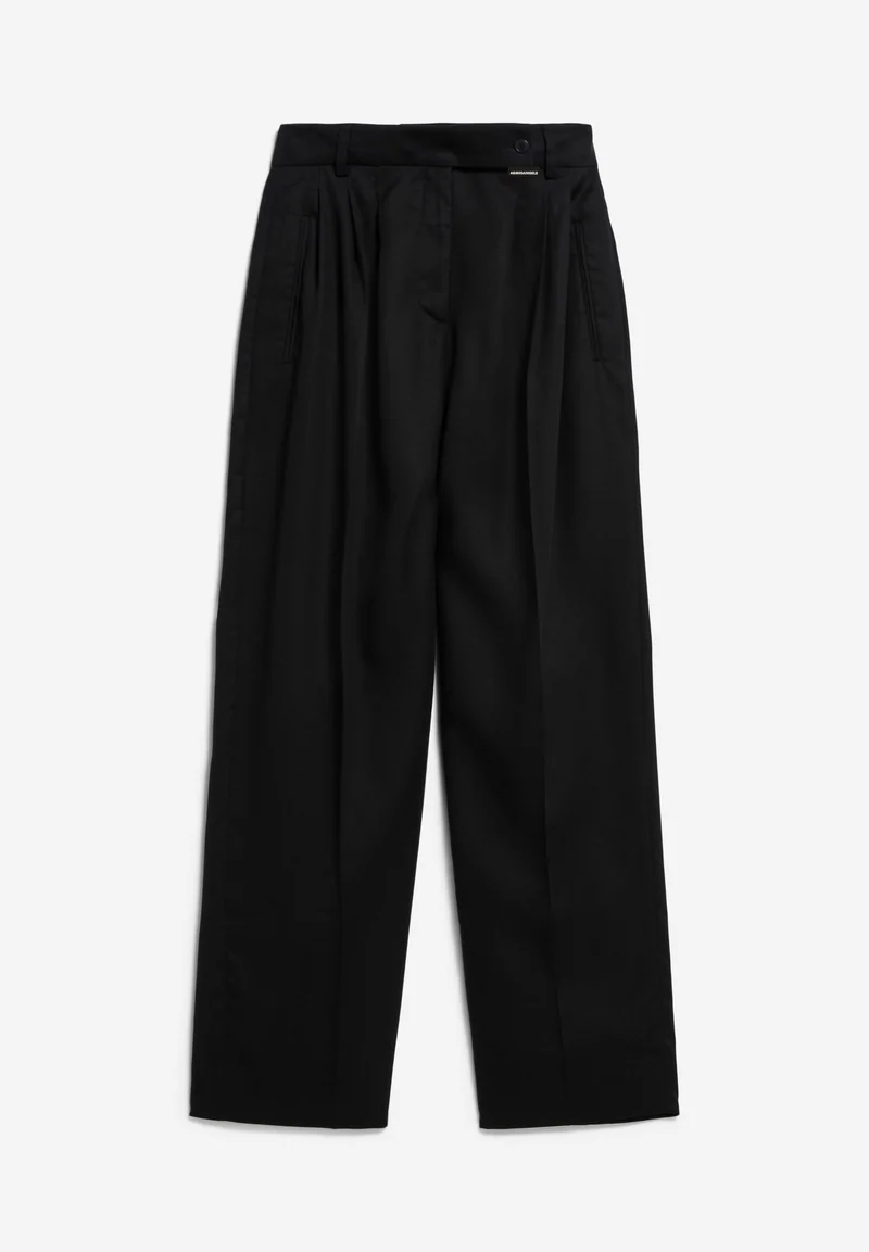 KAAYAH | black