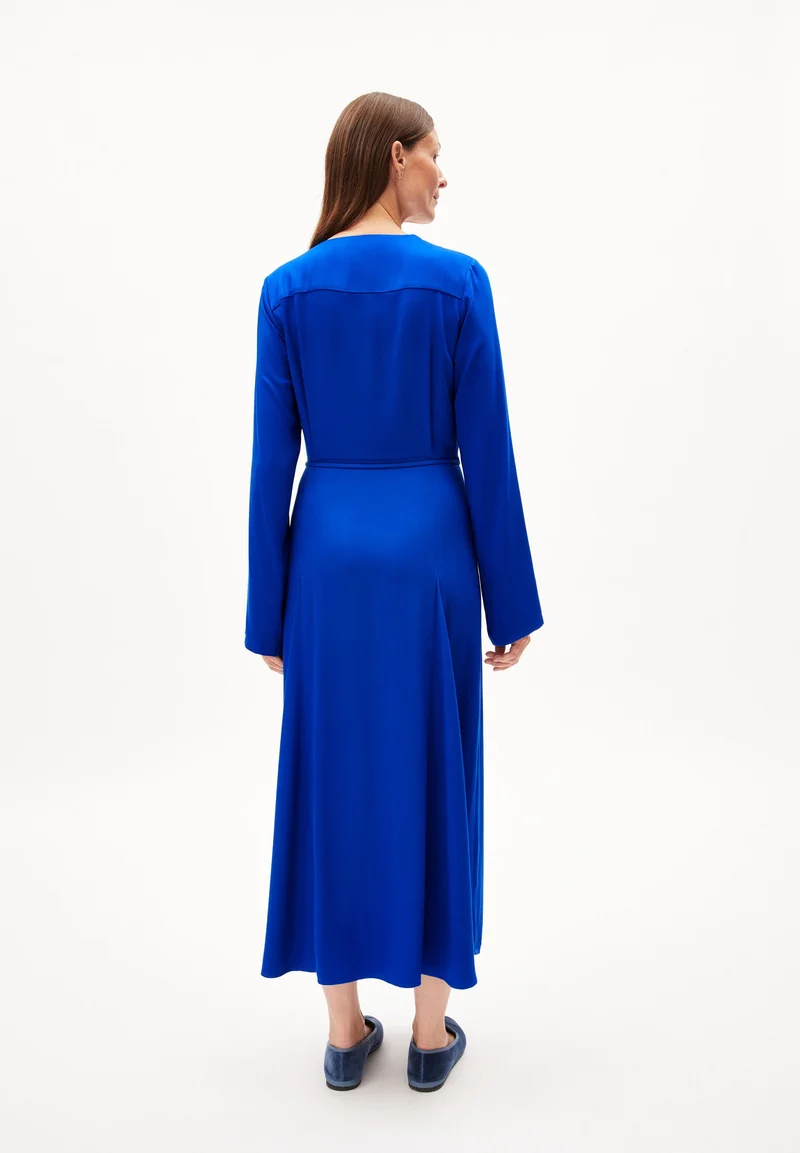 MARIOLAANA | dynamo blue