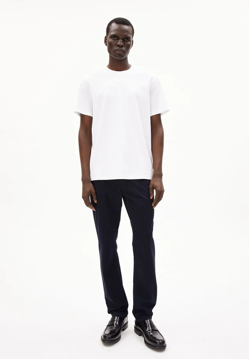 MAARKOS MERC PREMIUM | white