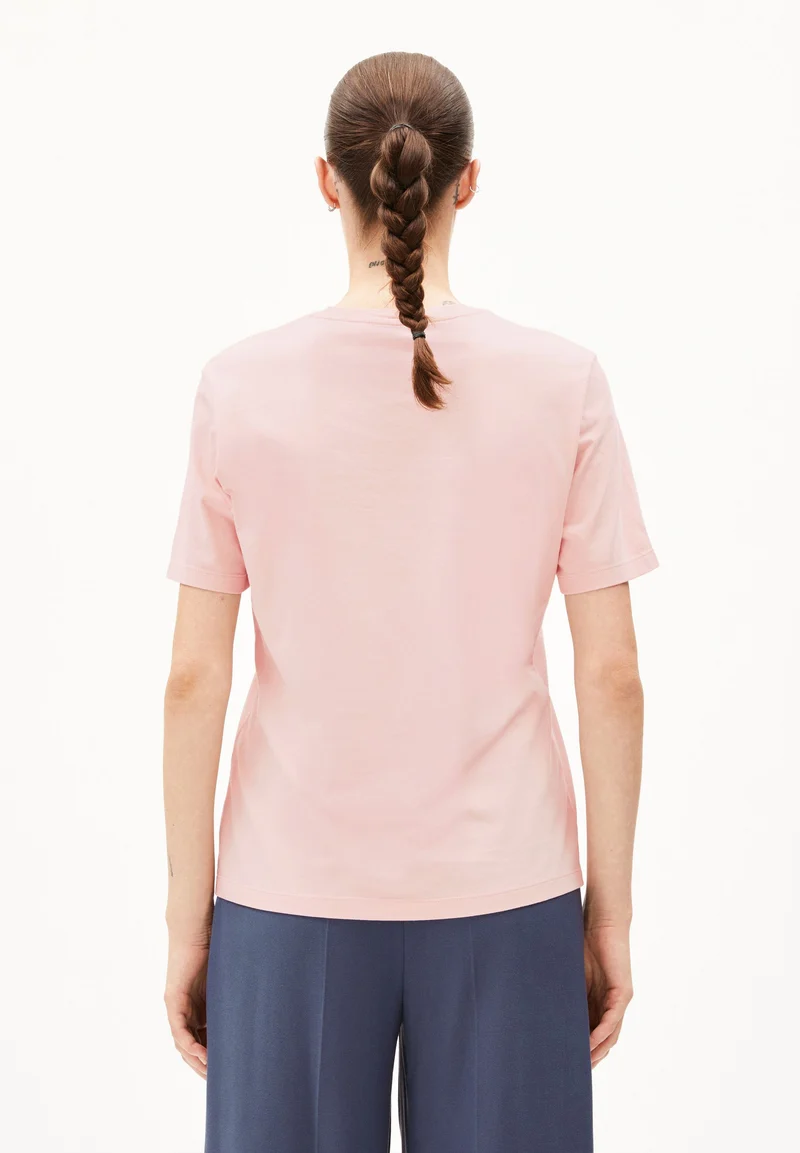LUALAA T-SHIRT | rosalilly
