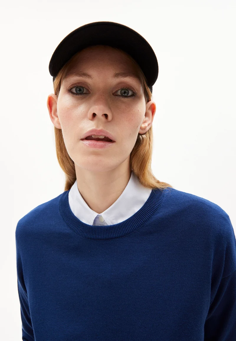 LARUNAA | faded indigo