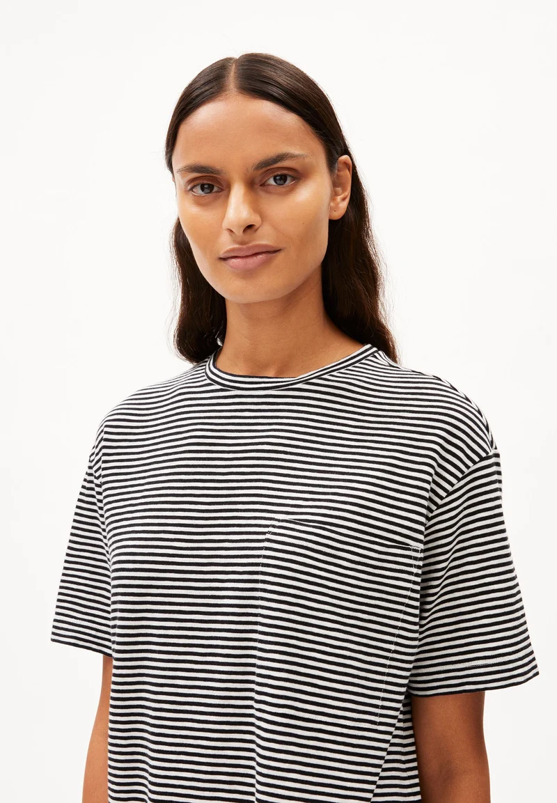 CHAARA LOVELY STRIPES | black-oatmilk