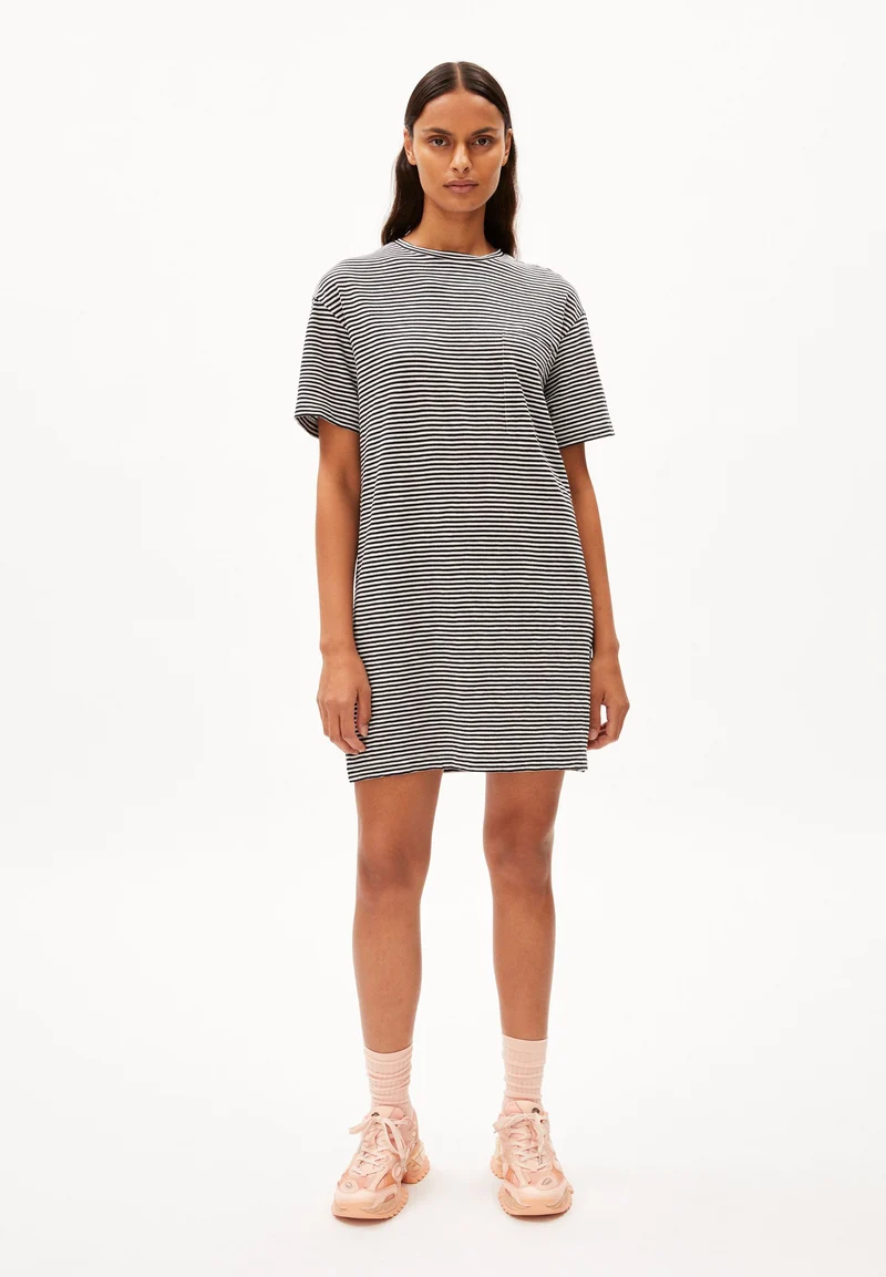 CHAARA LOVELY STRIPES | black-oatmilk