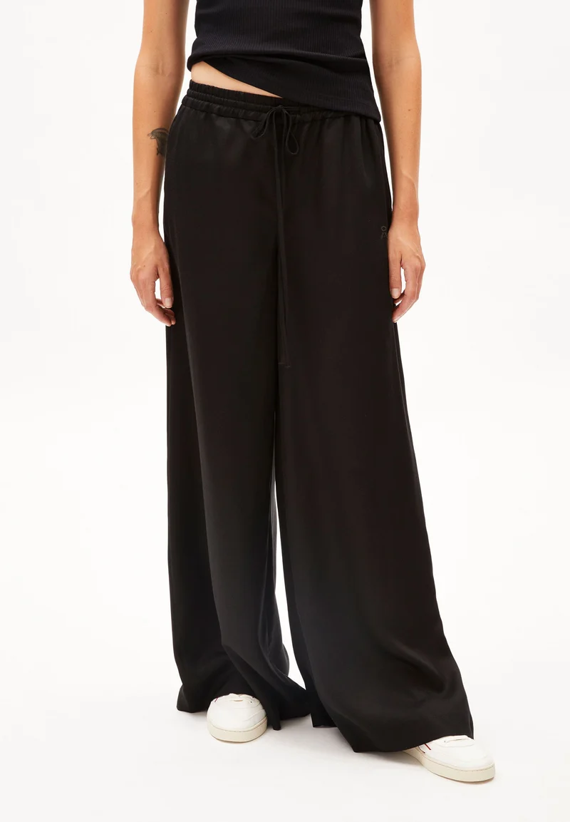 KAADIA WIDE