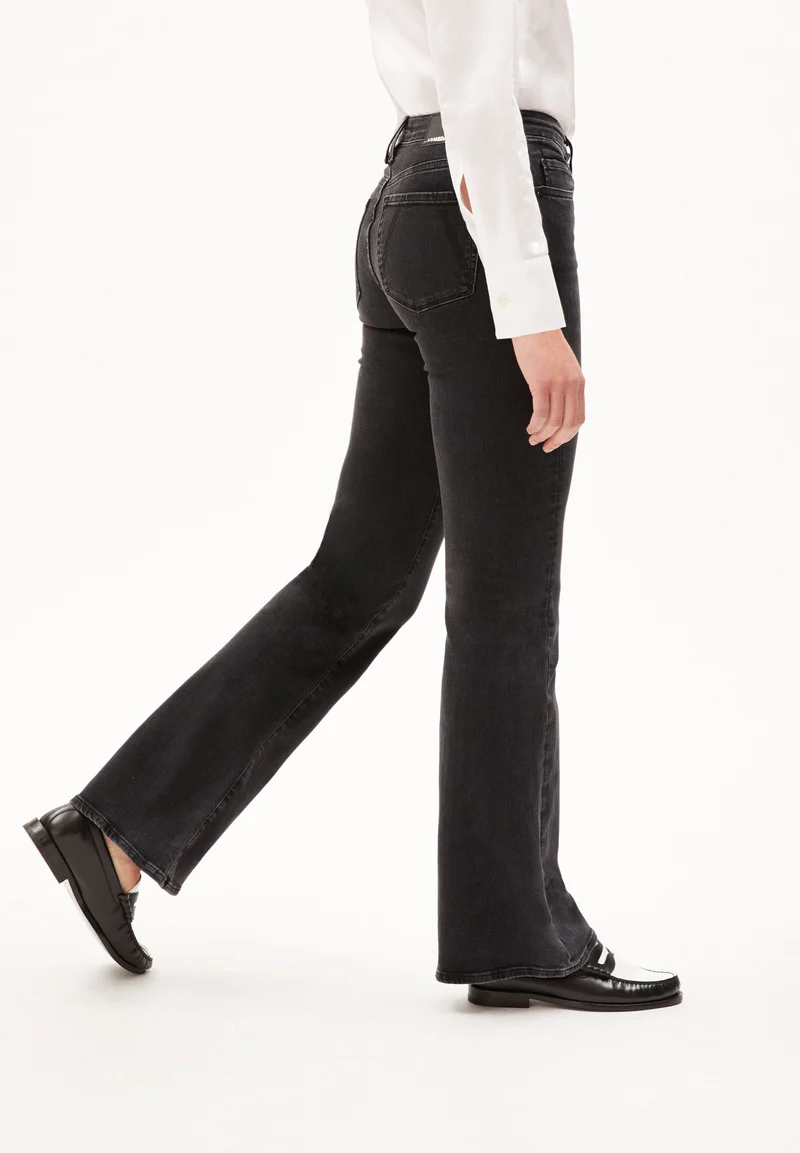 ANAMAA MID WAIST FLARED JEANS | washed down black