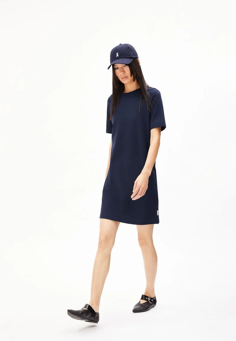MAARILIANA KLEID | night sky
