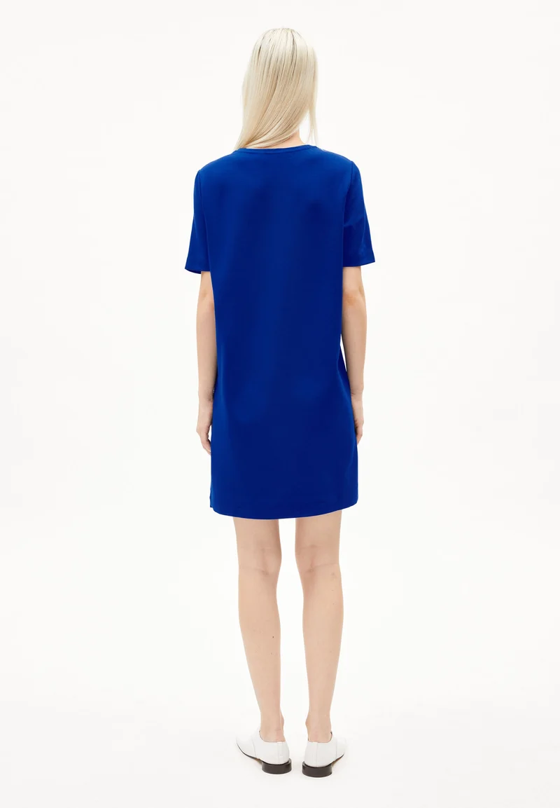 MAARILIANA KLEID | lapis blue