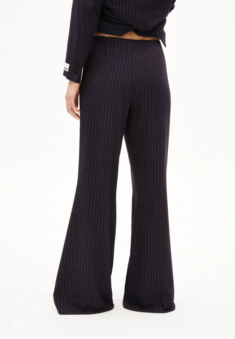 PHAAMINA PINSTRIPE | night sky-white
