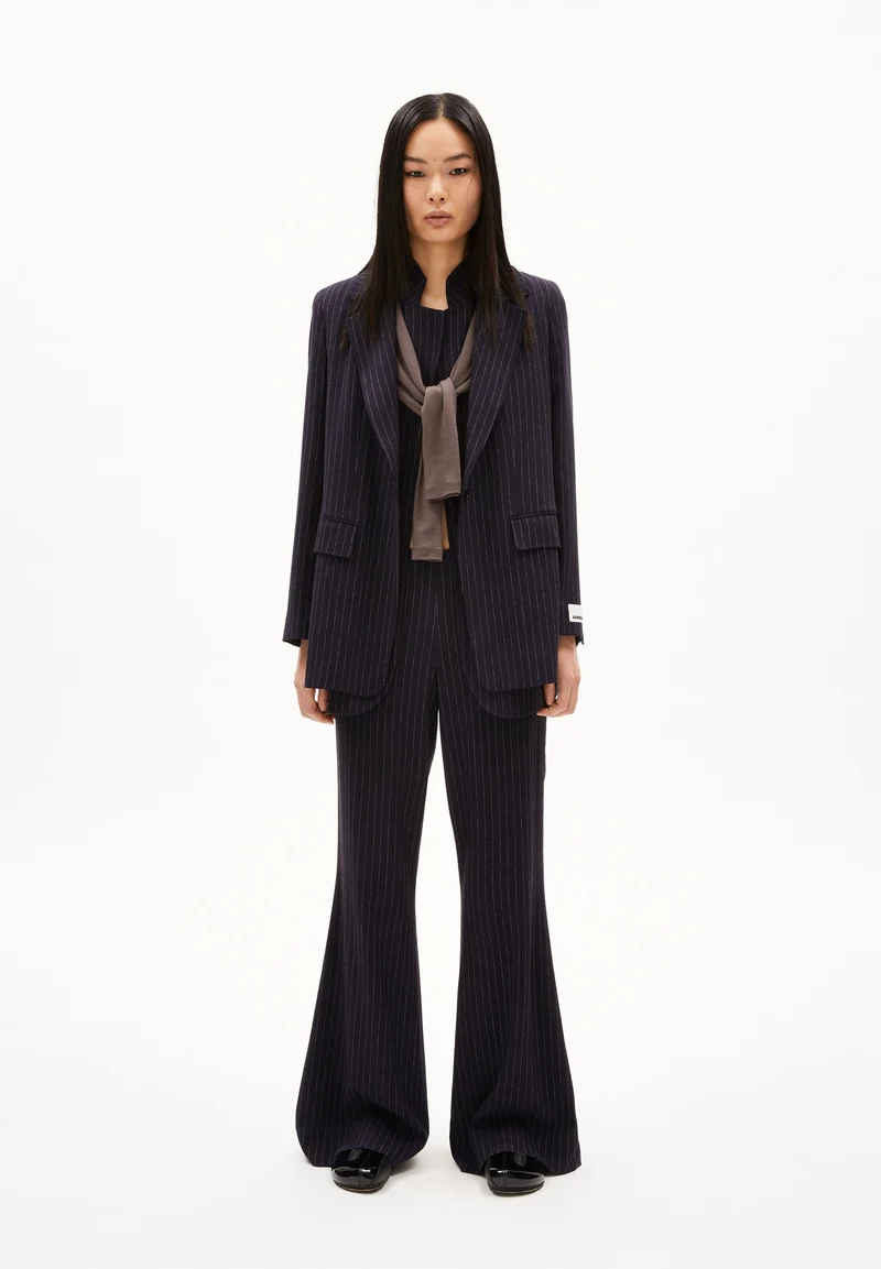 PHAAMINA PINSTRIPE | night sky-white