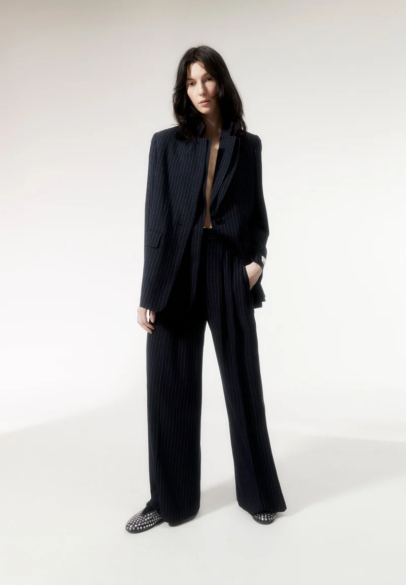KAAYUA PINSTRIPE | night sky-white