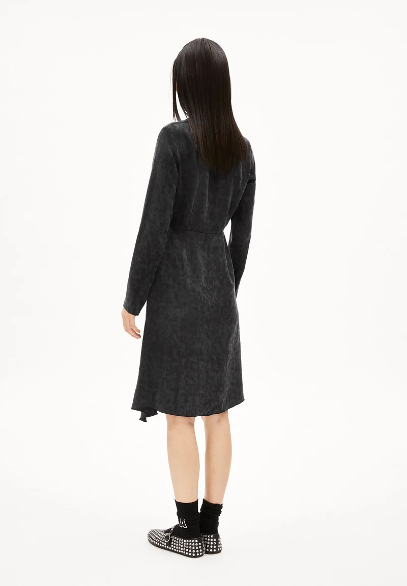 TINRAA JACQ | black