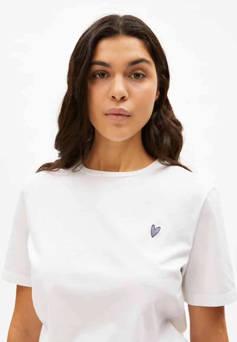 LUALAA ICONS | white-misty morning