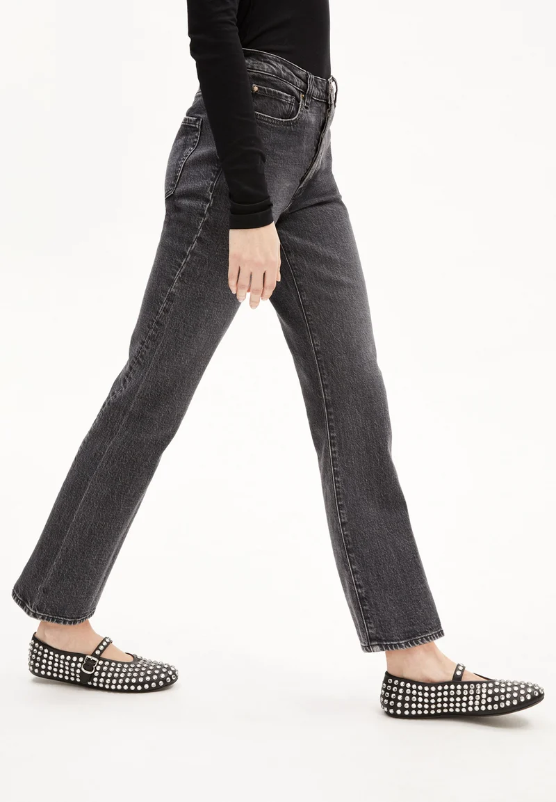 VELAARI | washed obsidian