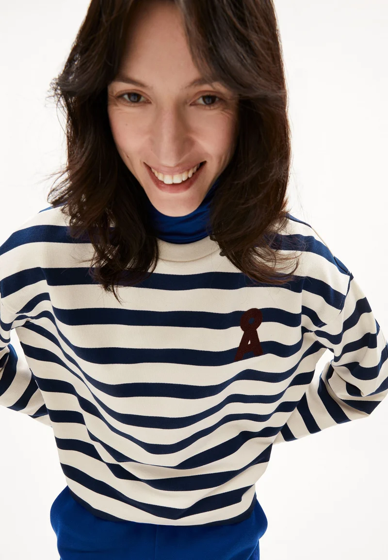 FRANKAA MAARLEN BOLD | undyed-lapis blue