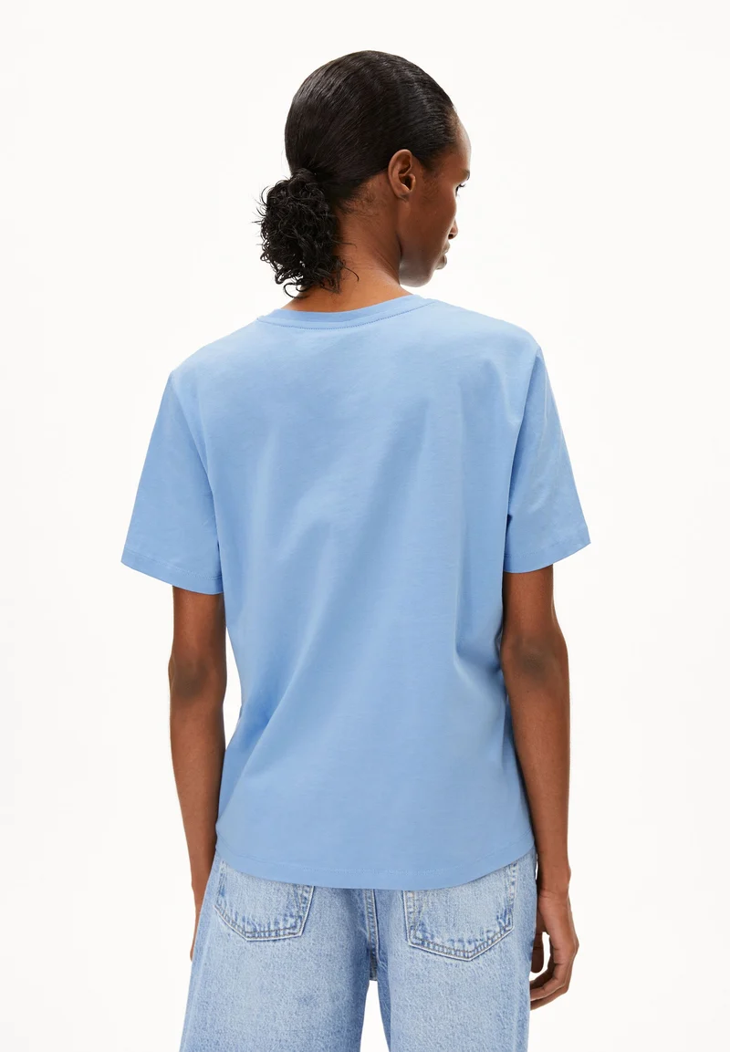 LUALAA T-SHIRT | silky blue