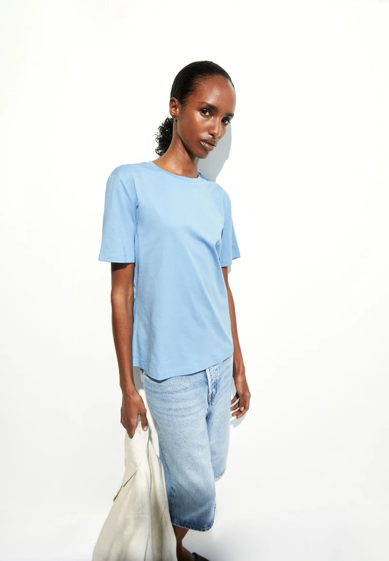 LUALAA T-SHIRT | silky blue