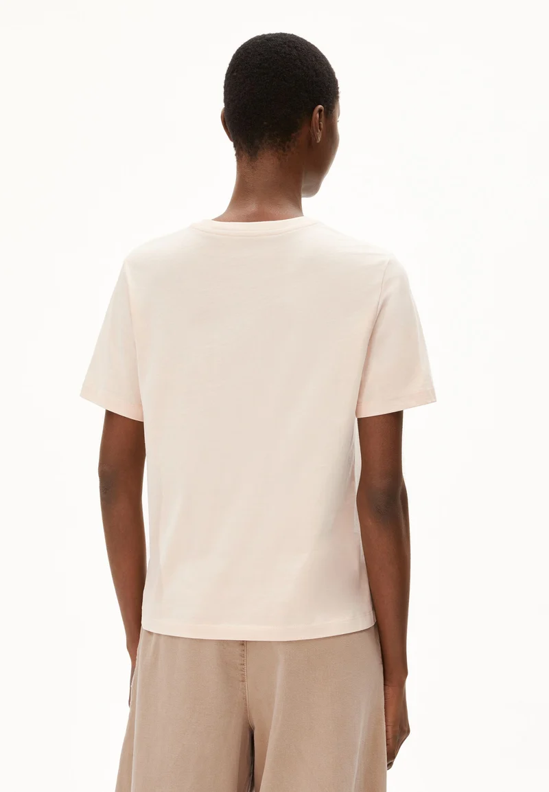 LUALAA T-SHIRT | pale peach