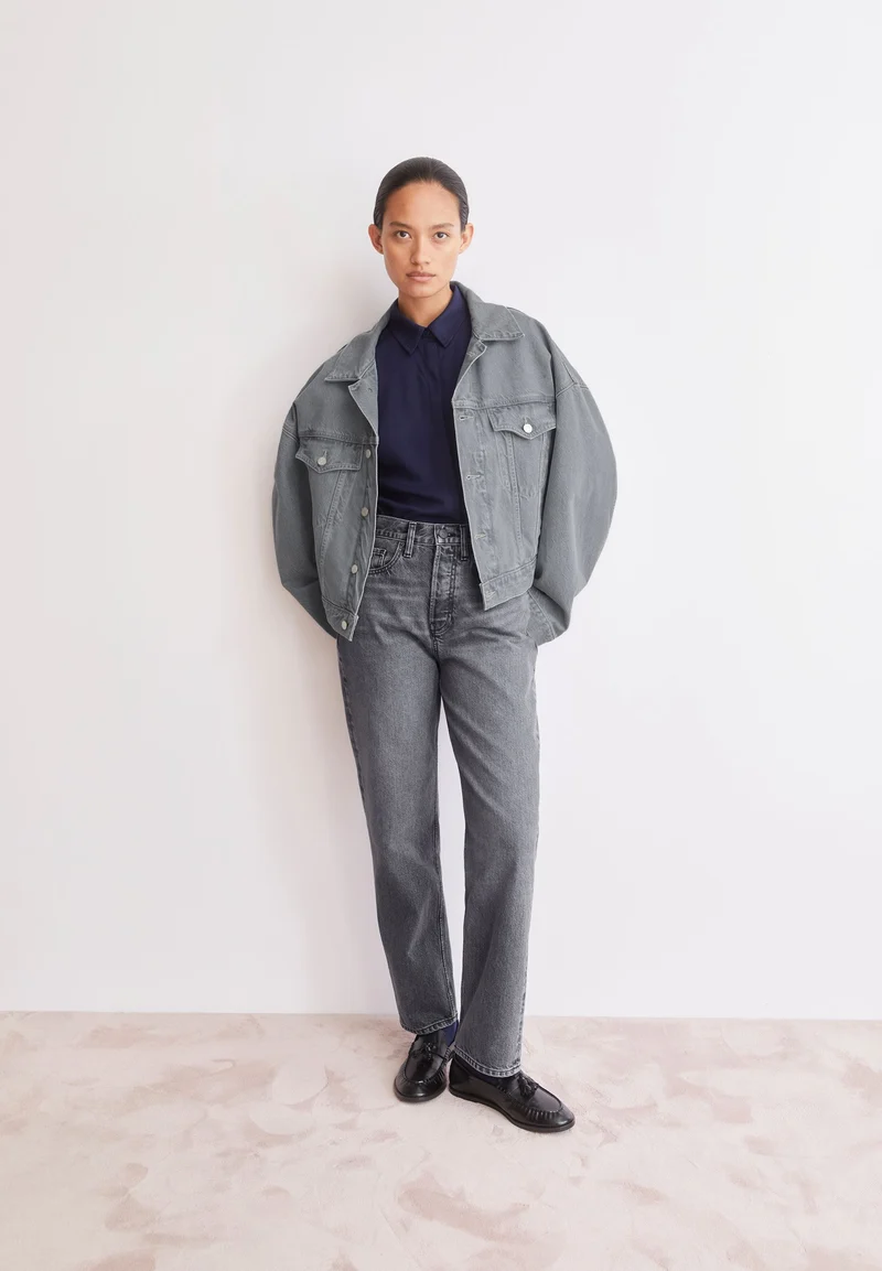AAIKALA HIGH WAIST STRAIGHT JEANS | soft ash