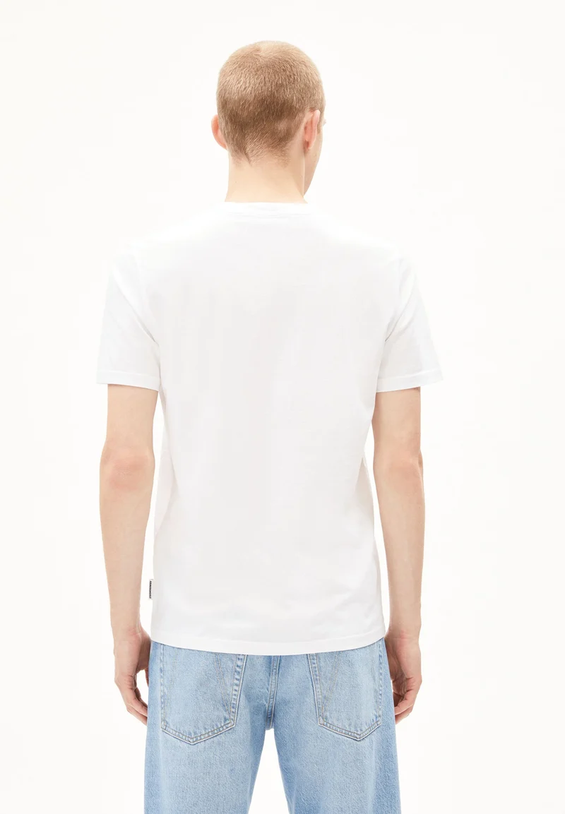 JAAMES COLORED | white