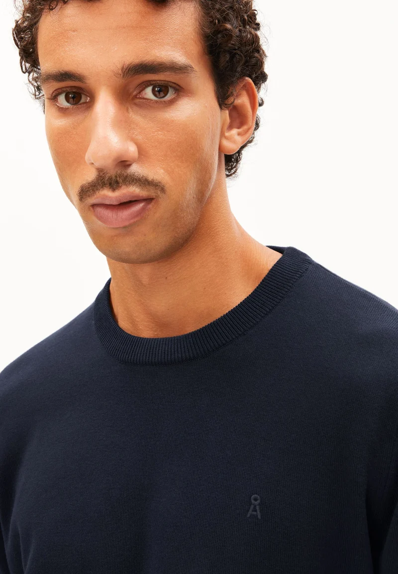 LOUKAA STRICKPULLOVER | night sky