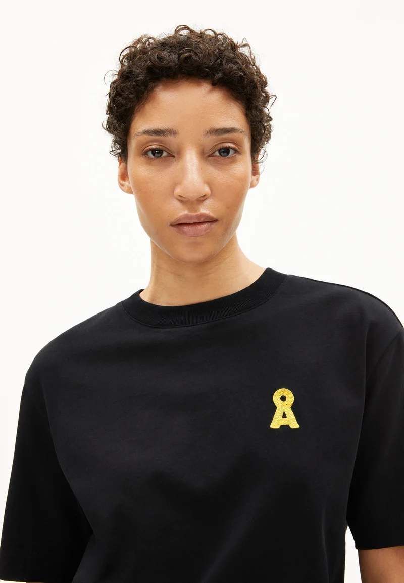ICONIC Å TARJAA T-SHIRT | black