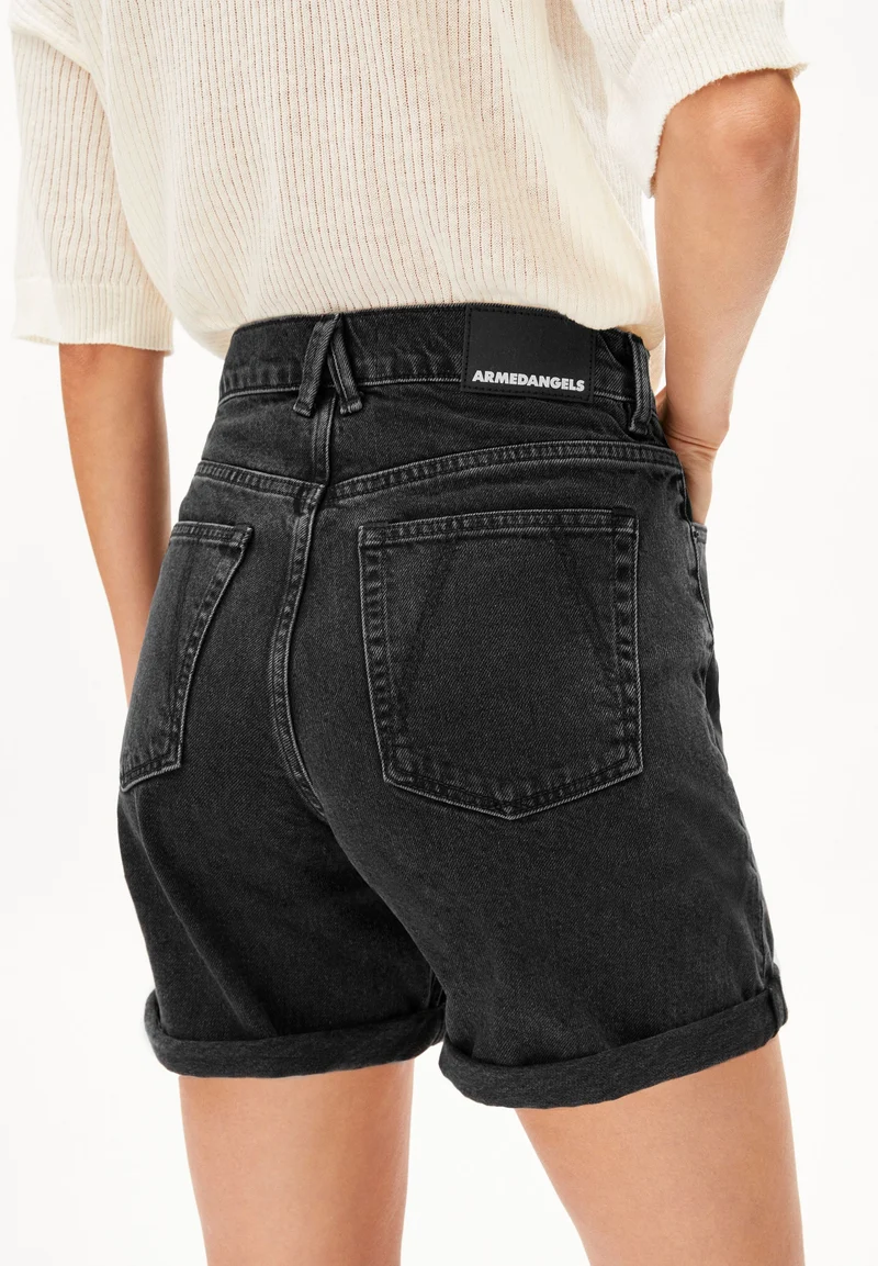 SHEAARI HIGH WAIST JEANS-SHORTS | ebony black