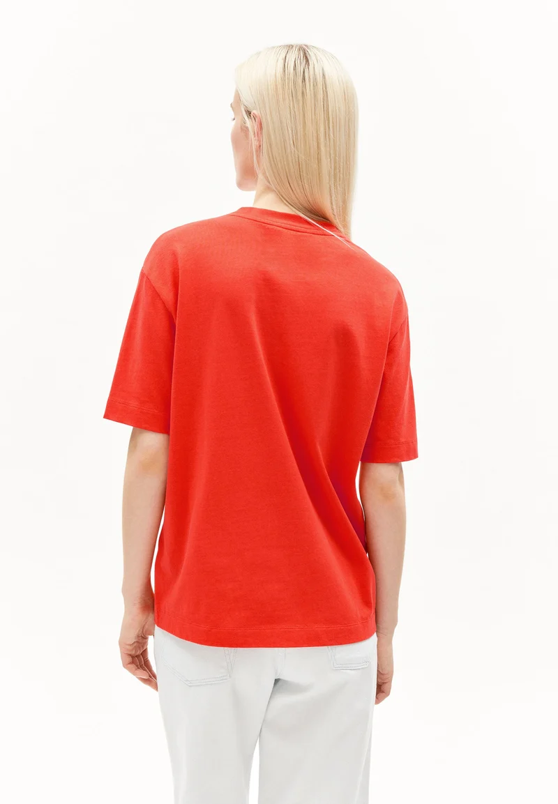 TARJAA Å EMBRO | poppy red