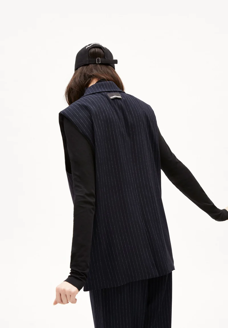 AAVEST PINSTRIPE | night sky-white