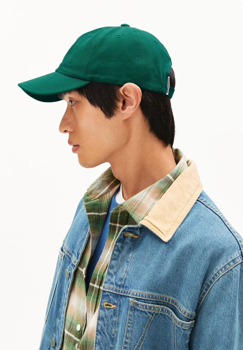 ICONIC Å YENAAS KAPPE | emerald green