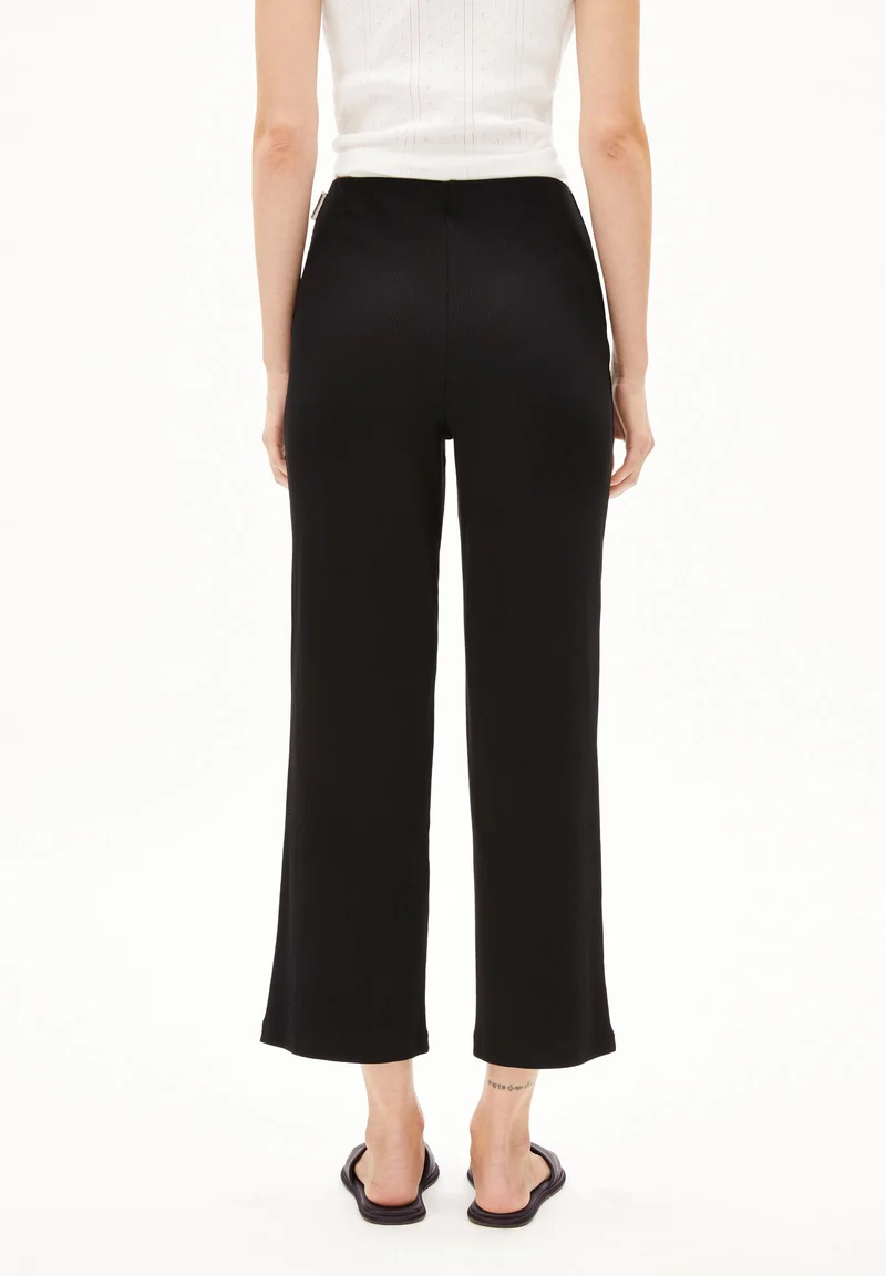 NIANAA RIPP-HOSE | black