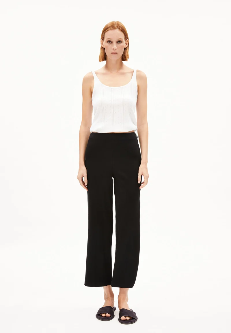 NIANAA RIPP-HOSE | black