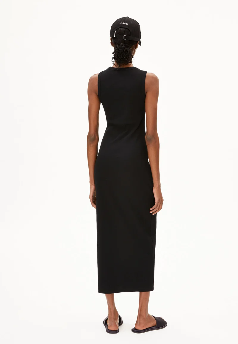 GOLDAA | black