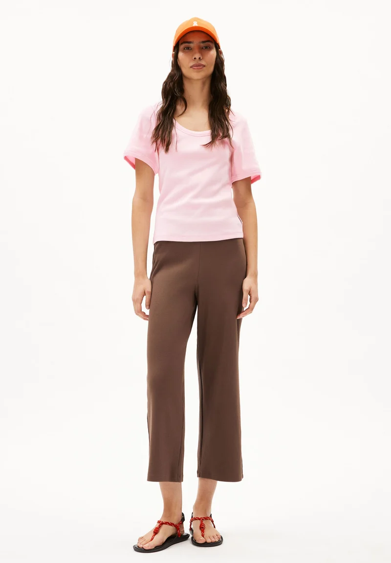 NIANAA RIPP-HOSE | toasty tan