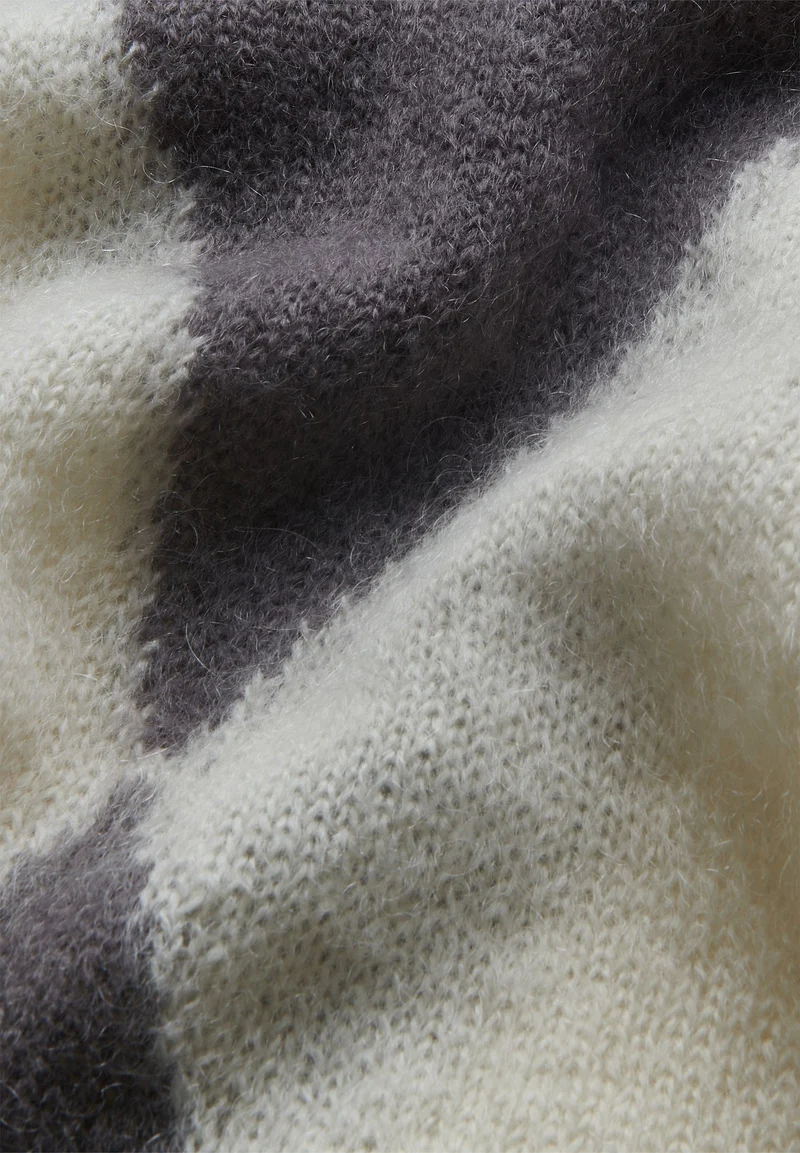 GWYNEIRAA ARGYLE | iron cast-oatmilk