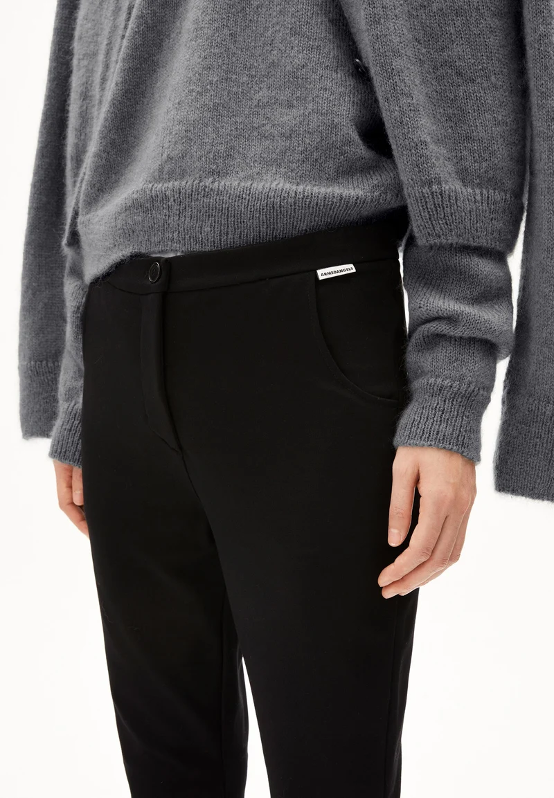 VUMINAAR | black