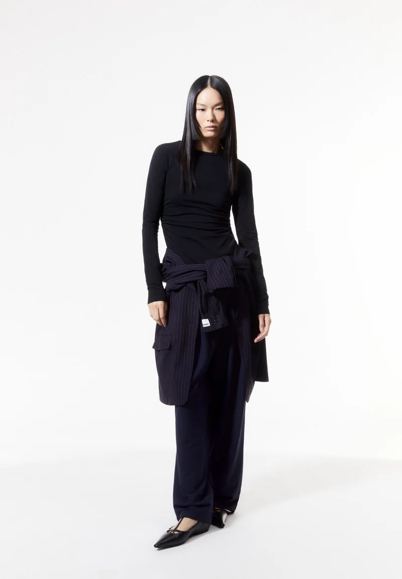 ADAAJA LORA | black