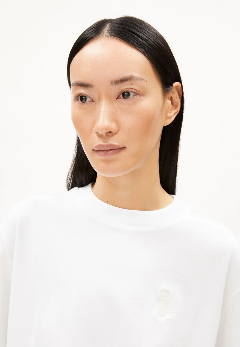 ICONIC Å TARJAA T-SHIRT | white