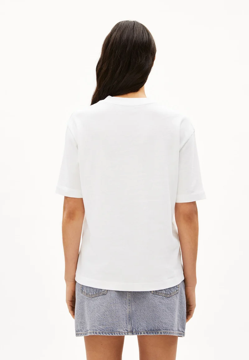 TARJAA WORD ICONIC Å | white