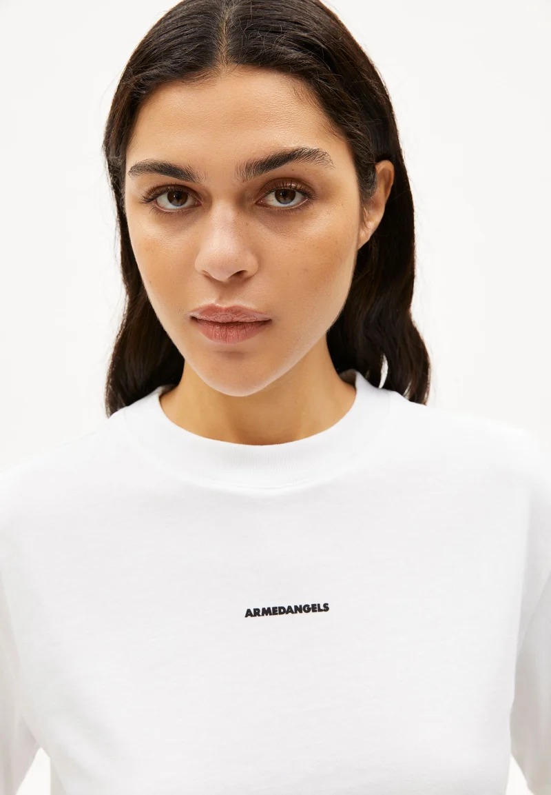 TARJAA WORD ICONIC Å | white