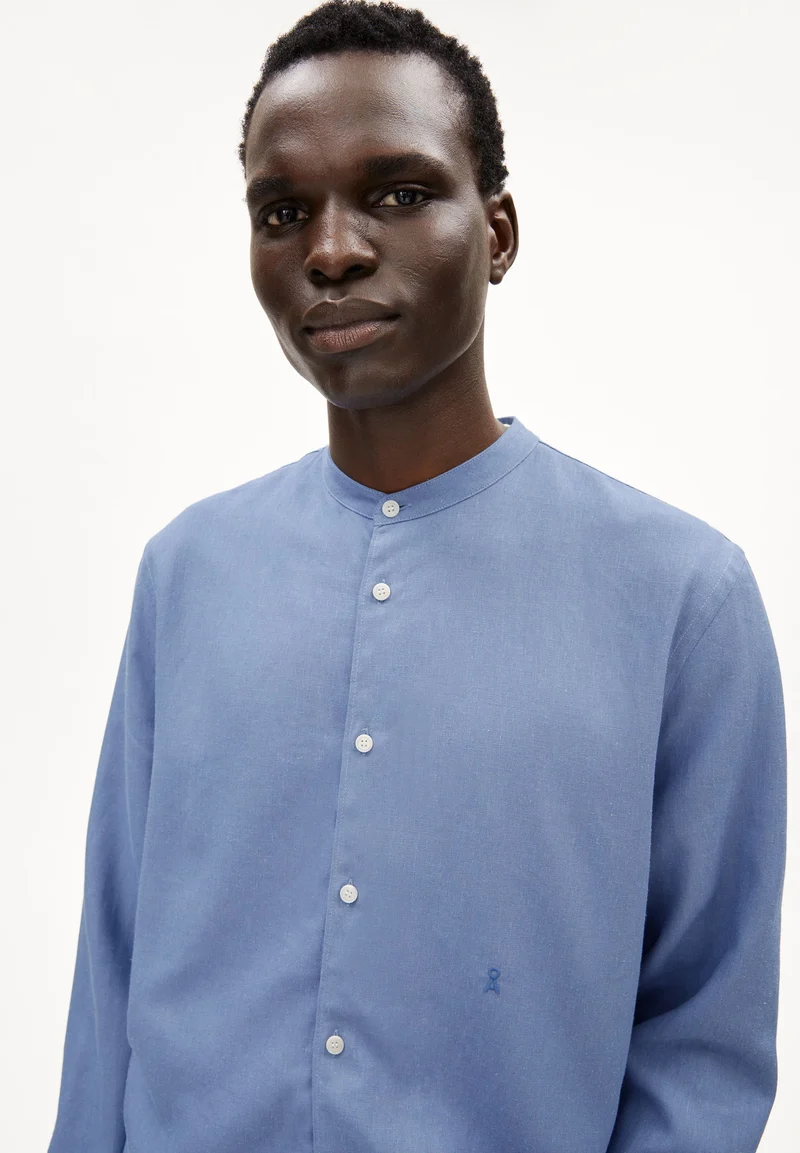 VAALERONIMUS LEINEN-HEMD | blue stone