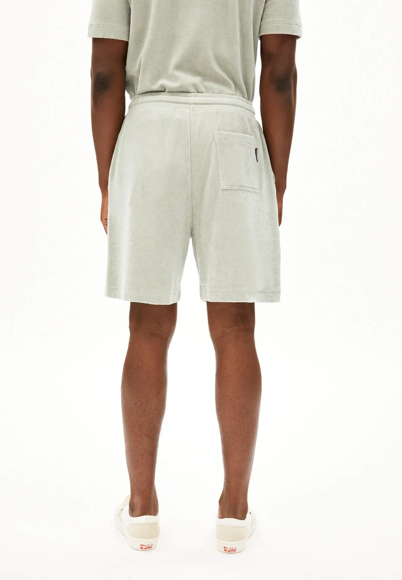 ORAAN TERRY | seagreen