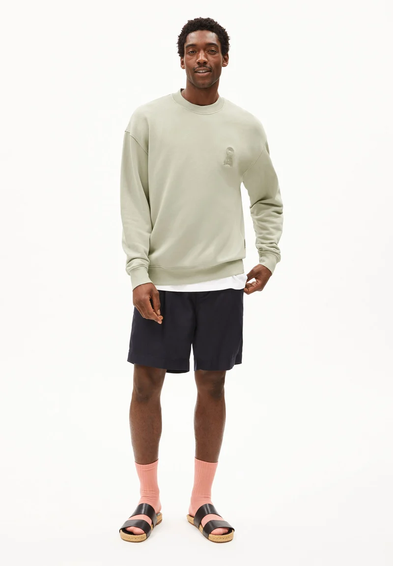 EMAAL CREWNECK GMT DYE | seagreen washed